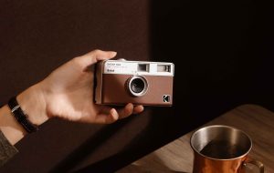 Kodak H35 Brown Half Frame camera