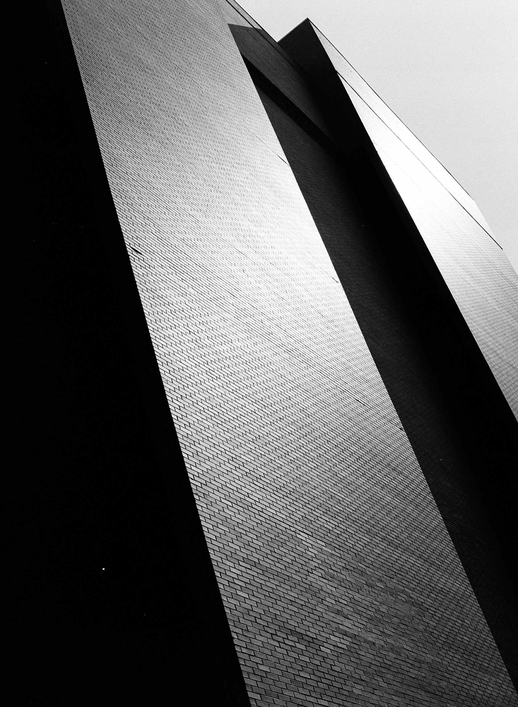 kodak-tri-x-film-sample-image-building.
